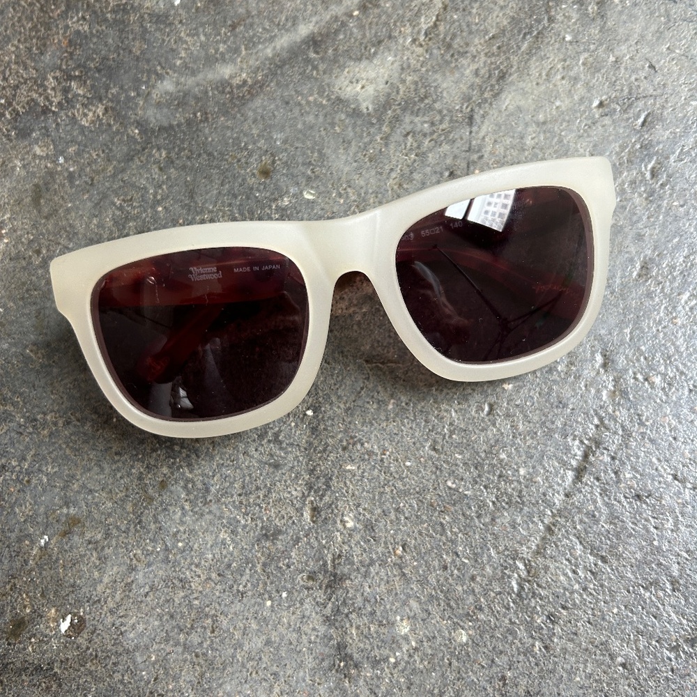 Vivienne Westwood Anglomania Sunglasses w/ Matte Frost frames & Tortoise Arms - Picture 7 of 10